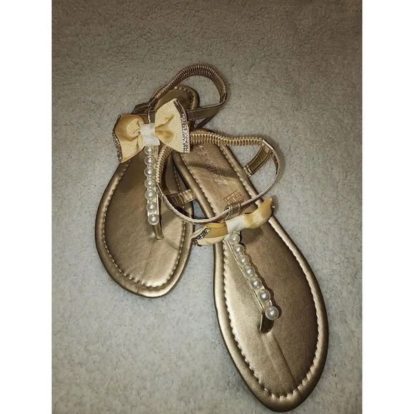 Flat Summer Sandals with Pearl and Bow Accents , Size 8, Gold - Picture 1 of 5
